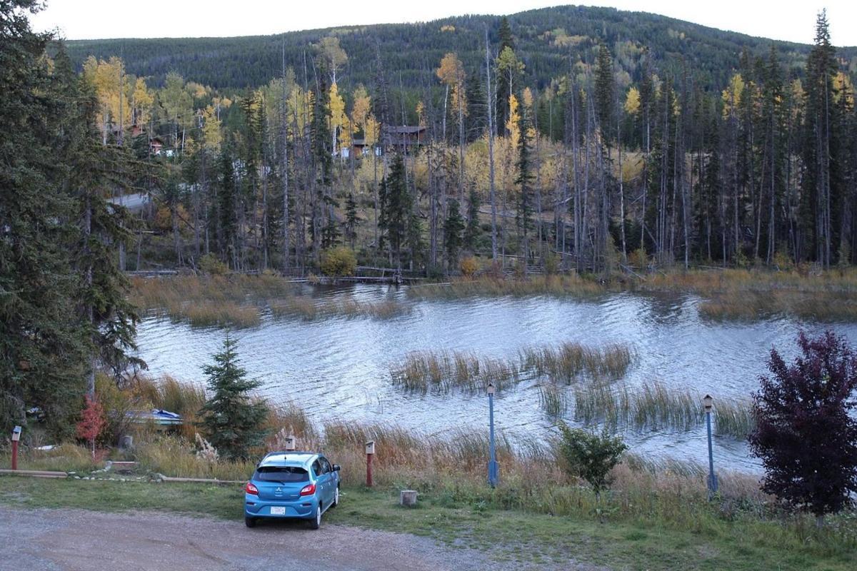 Lac Le Jeune Nature Resort Logan Lake Eksteriør bilde