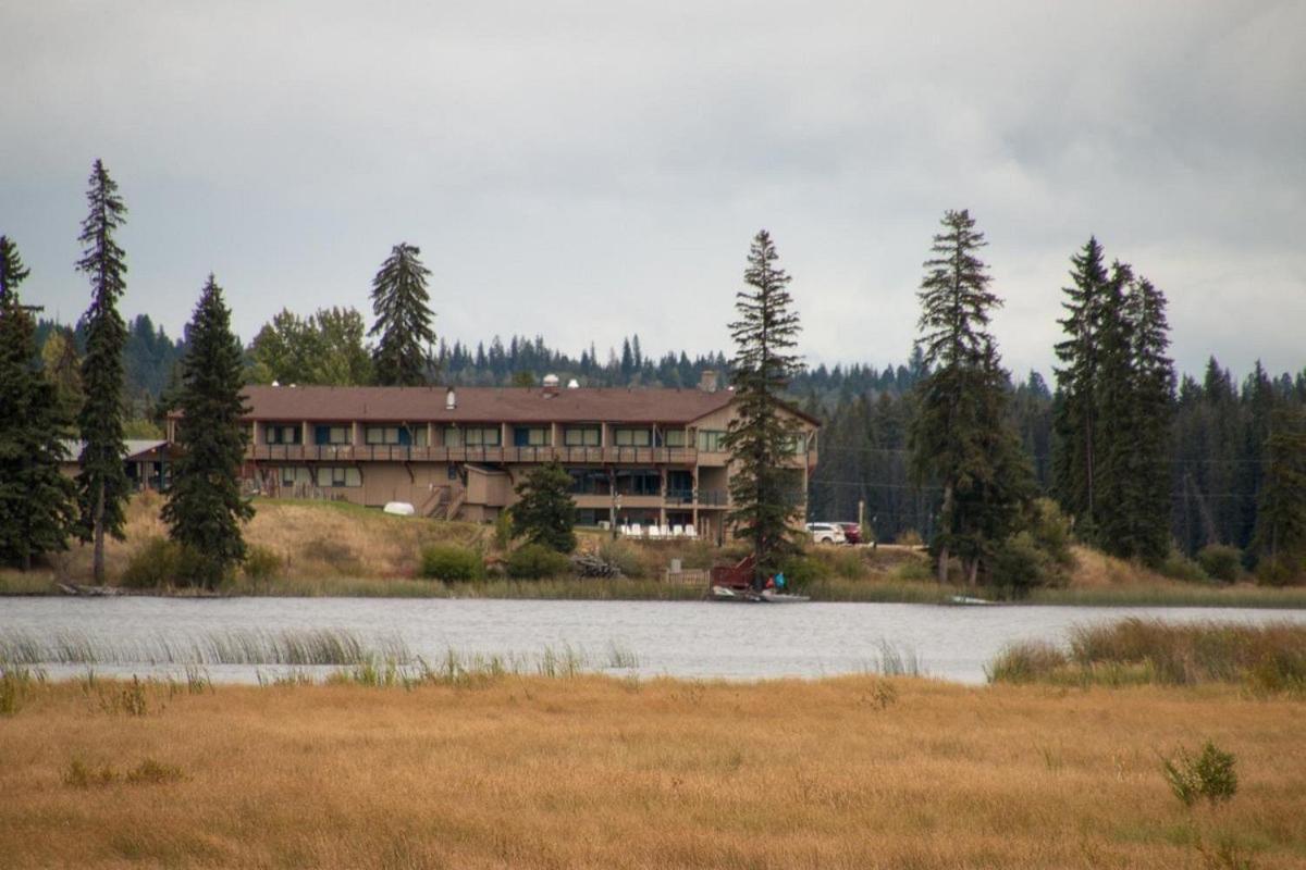 Lac Le Jeune Nature Resort Logan Lake Eksteriør bilde