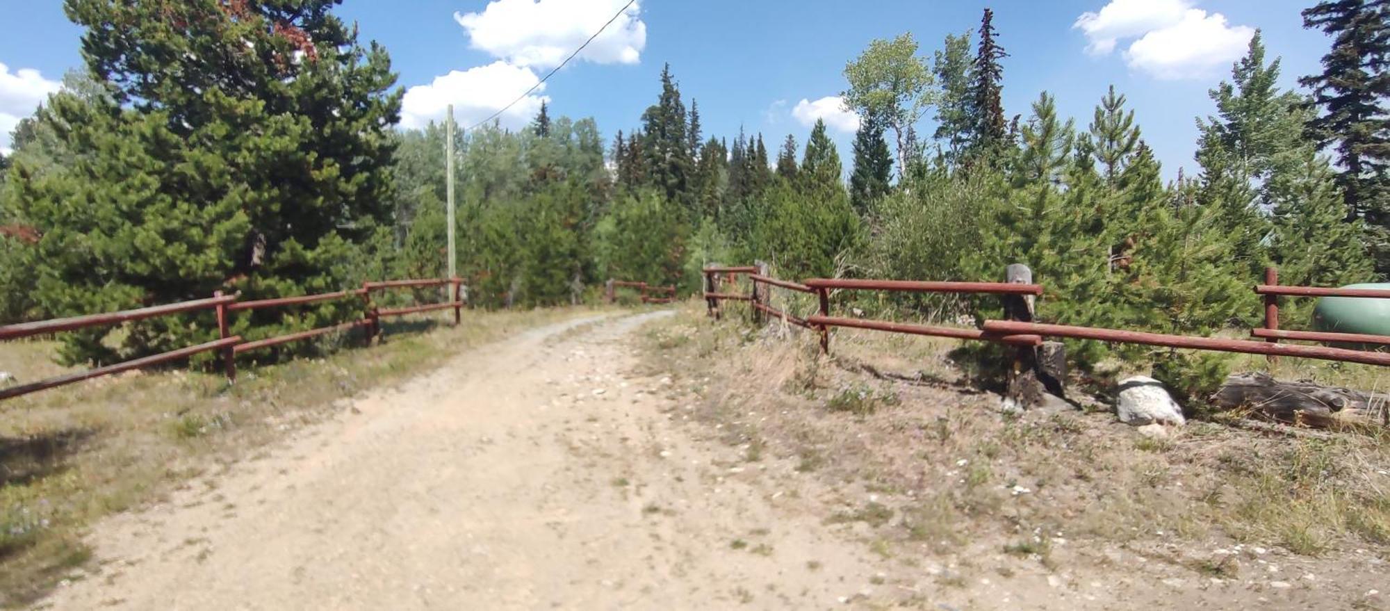 Lac Le Jeune Nature Resort Logan Lake Eksteriør bilde